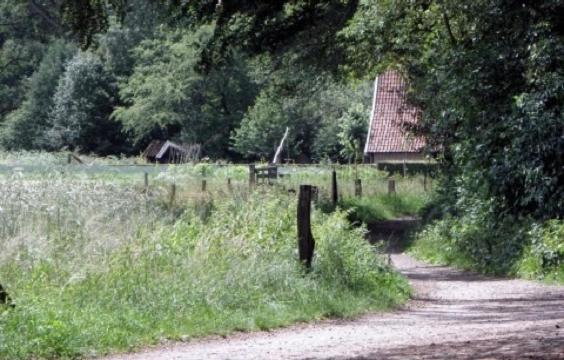 Overnachten in de oude West-Indiëschool Enschede Buitenkant foto